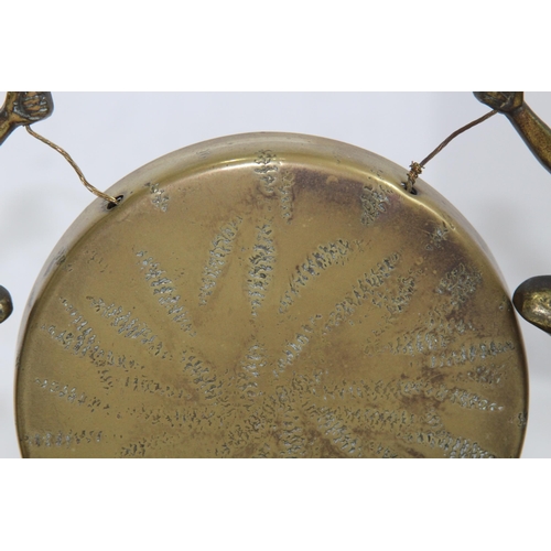 439 - VINTAGE GONG
28 X 18CM