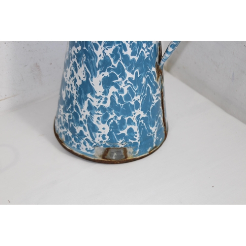 441 - 2 PIECES OF VINTAGE ENAMELWARE
38CM