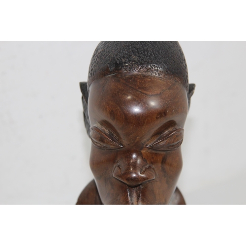 447 - VINTAGE AFRICAN CARVED FEMALE FIGURE 
30.5CM