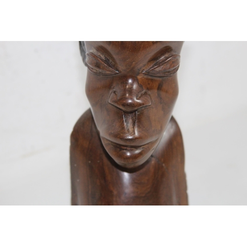 447 - VINTAGE AFRICAN CARVED FEMALE FIGURE 
30.5CM
