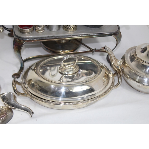 448 - GOOD BOX OF PLATED ITEMS