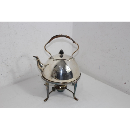 449 - ANTIQUE KETTLE ON STAND
30CM