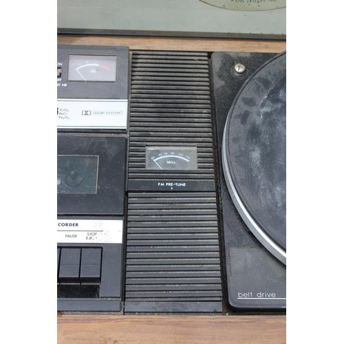 728 - FERGUSON MUSIC CENTRE AND SPEAKERS