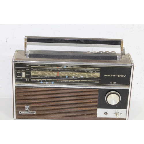 729 - GRUNDIG YACHT-BOY RADIO