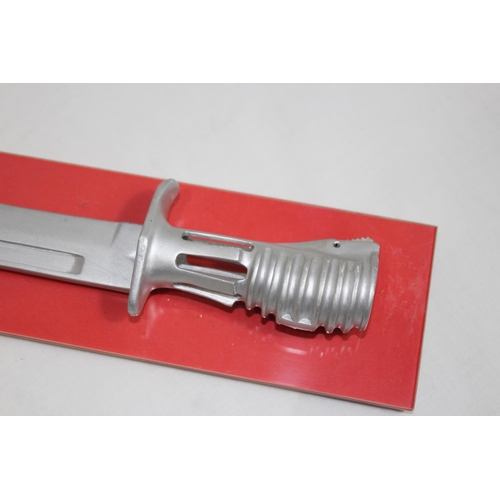 777 - SA80 BAYONET PRESENTATION AWARD
39CM