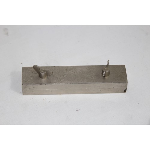 453 - QUANTITY OF 1900S MEWS MOULDS
15CM