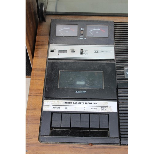 728 - FERGUSON MUSIC CENTRE AND SPEAKERS