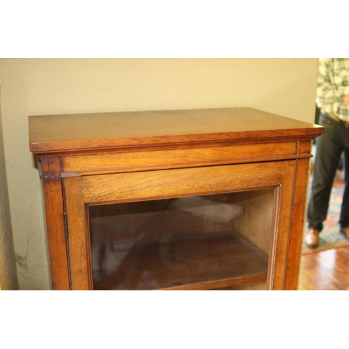 35 - ANTIQUE DISPLAY CASE
80 X 36 X 128CM