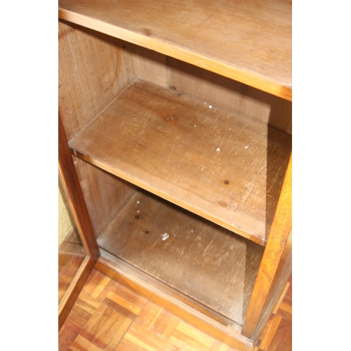 35 - ANTIQUE DISPLAY CASE
80 X 36 X 128CM