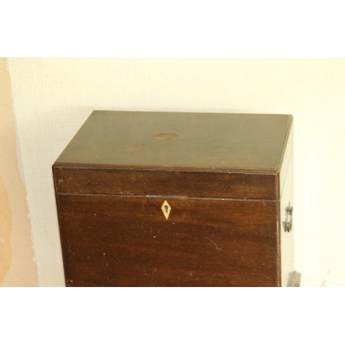 37 - ANTIQUE WINE BOX 
43 X 29 X 70CM