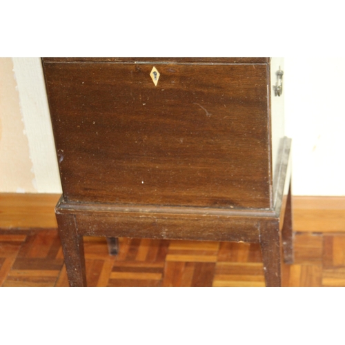 37 - ANTIQUE WINE BOX 
43 X 29 X 70CM