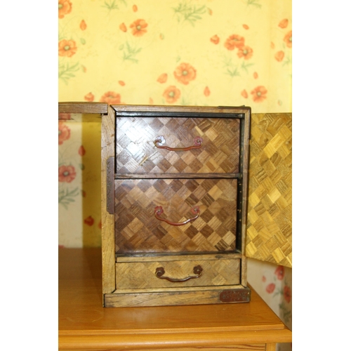 459 - ANTIQUE EASTERN MARQUETRY DESK TIDY
80 X 30 X 28CM