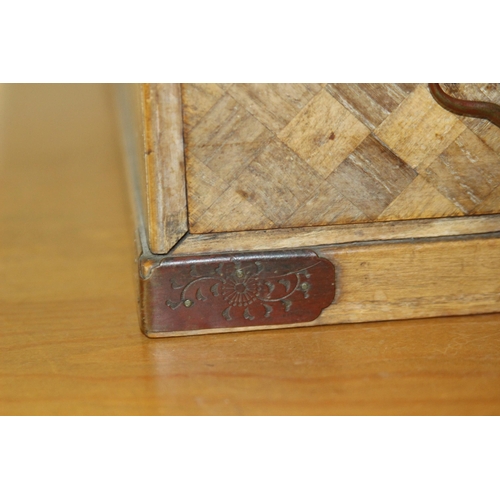459 - ANTIQUE EASTERN MARQUETRY DESK TIDY
80 X 30 X 28CM