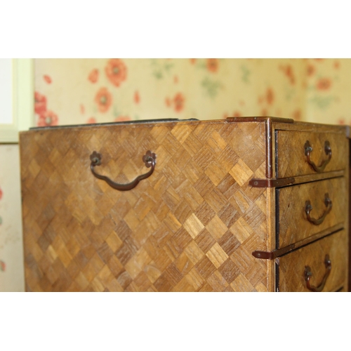 459 - ANTIQUE EASTERN MARQUETRY DESK TIDY
80 X 30 X 28CM