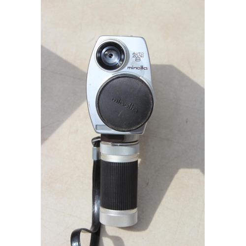 731 - LARGE QUANTITY OF VINTAGE CINE EQUIPMENT