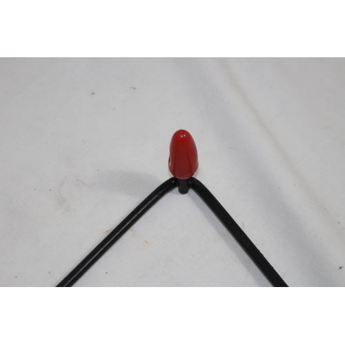 434 - 2 X RETRO SPUTNIK COAT HOOK AND WASTE BIN
31 X 26CM