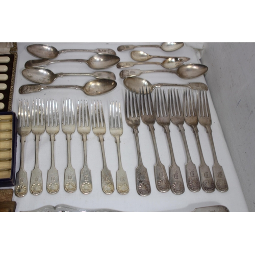450 - QUANTITY OF CUTLERY