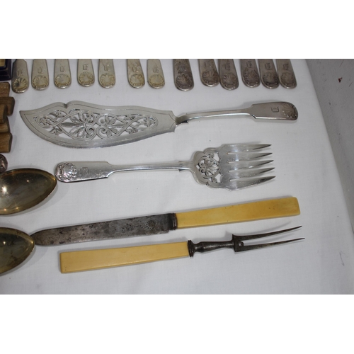 450 - QUANTITY OF CUTLERY