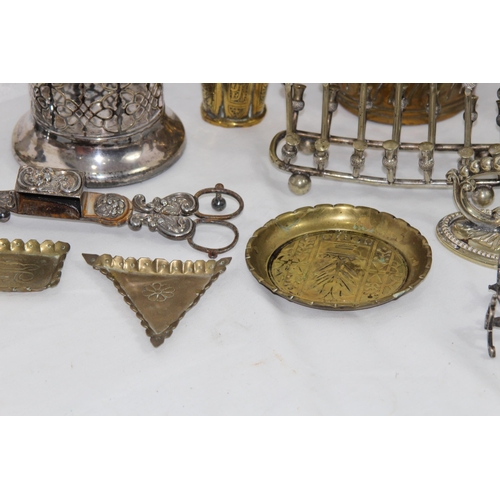 451 - QUANTITY OF MISCELLANEOUS METALWARE