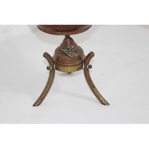 461 - VINTAGE COPPER KETTLE ON BURNER
34CM
