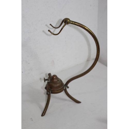 461 - VINTAGE COPPER KETTLE ON BURNER
34CM