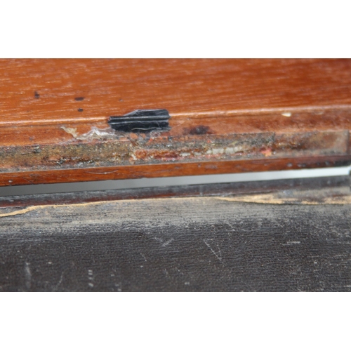 463 - ANTIQUE WRITING BOX
45.5 X 25 X 17CM