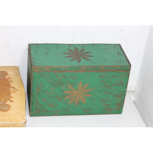 464 - QUANTITY OF INTERESTING WOODEN BOXES
30 X 22 X 8CM