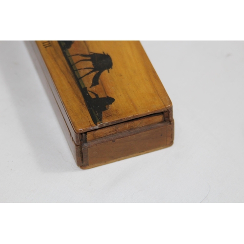 465 - VINTAGE OLIVE WOOD SLIDING BOOK SHELF AND PENCIL BOX
36 X 16 X 15CM