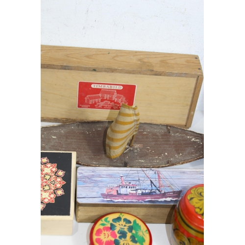 468 - QUANTITY OF TREEN
