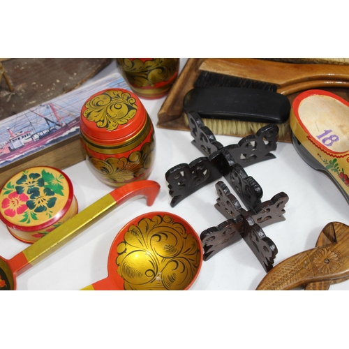 468 - QUANTITY OF TREEN