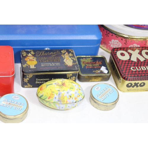 470 - QUANTITY OF VINTAGE TINS ETC
