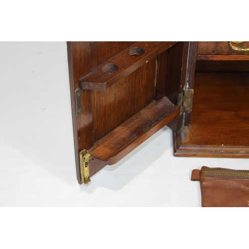 471 - VINTAGE SMOKERS CABINET
30 X 22 X 27CM