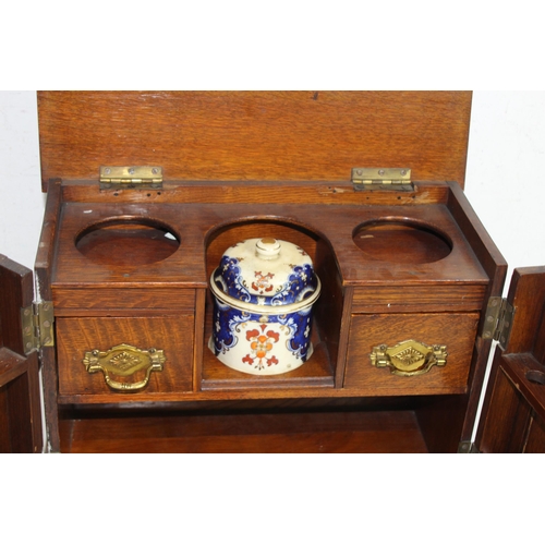 471 - VINTAGE SMOKERS CABINET
30 X 22 X 27CM