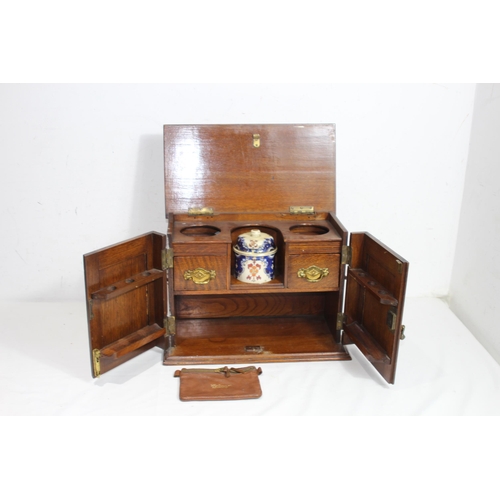 471 - VINTAGE SMOKERS CABINET
30 X 22 X 27CM
