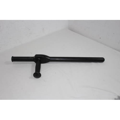 780 - US NIGHT TRAINING STICK