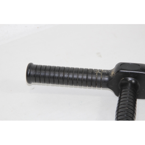 780 - US NIGHT TRAINING STICK