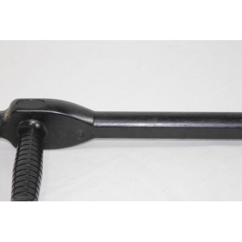 780 - US NIGHT TRAINING STICK
