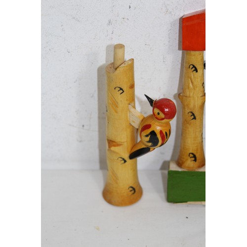 469 - QUANTITY OF WOODEN CARVED MOVING MODELS ETC 
15 X 14CM