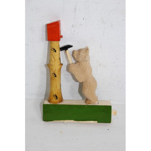 469 - QUANTITY OF WOODEN CARVED MOVING MODELS ETC 
15 X 14CM