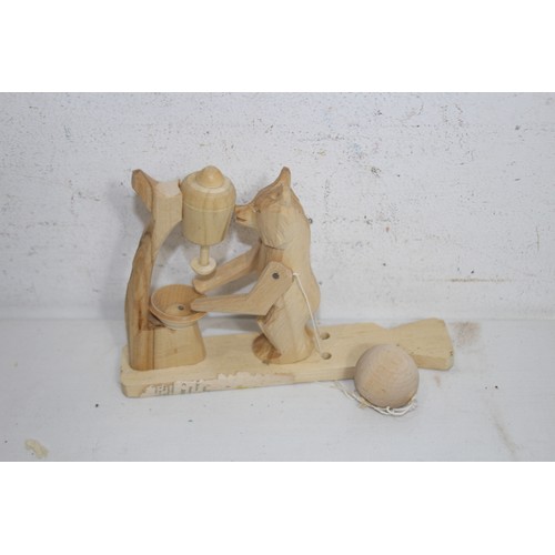 469 - QUANTITY OF WOODEN CARVED MOVING MODELS ETC 
15 X 14CM