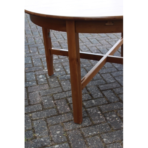 2 - PINE BUTTERFLY EXTENDING TABLE AND 6 CHAIRS 
170 X 125 X 75CM 125 CLOSED