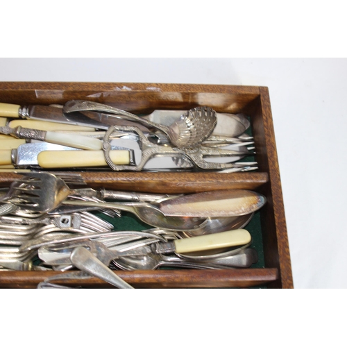 481 - QUANTITY OF CUTLERY