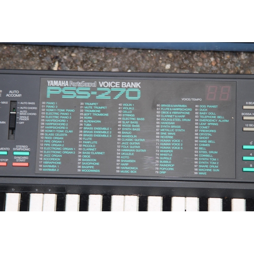725 - QUANTITY OF MUSICAL INSTRUMENTS INCLUDING GUITAR, KEYBOARD AND HOHNER HARMONICA