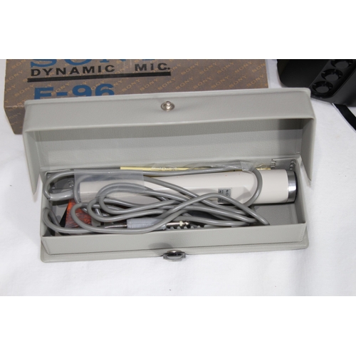 732 - BOX OF ELECTRICAL ITEMS
