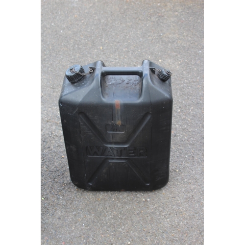 758 - 4 X MILITARY WATER CANS
47CM