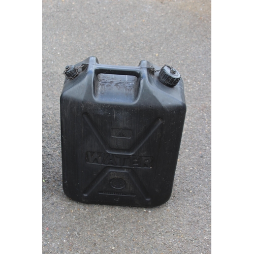 758 - 4 X MILITARY WATER CANS
47CM