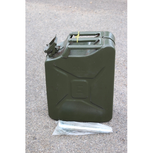 759 - JERRY CAN WITH NOZZLE
47CM