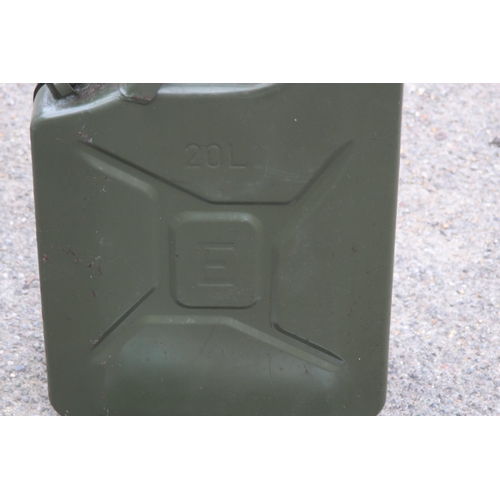 759 - JERRY CAN WITH NOZZLE
47CM