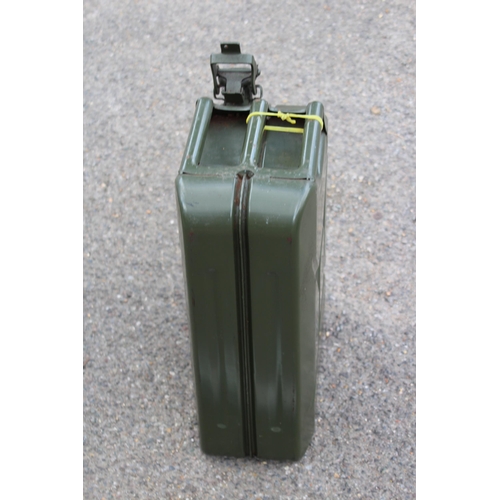 759 - JERRY CAN WITH NOZZLE
47CM