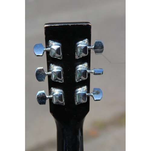 734 - GREMLIN STARSON AND COUNTRYMAN GUITARS